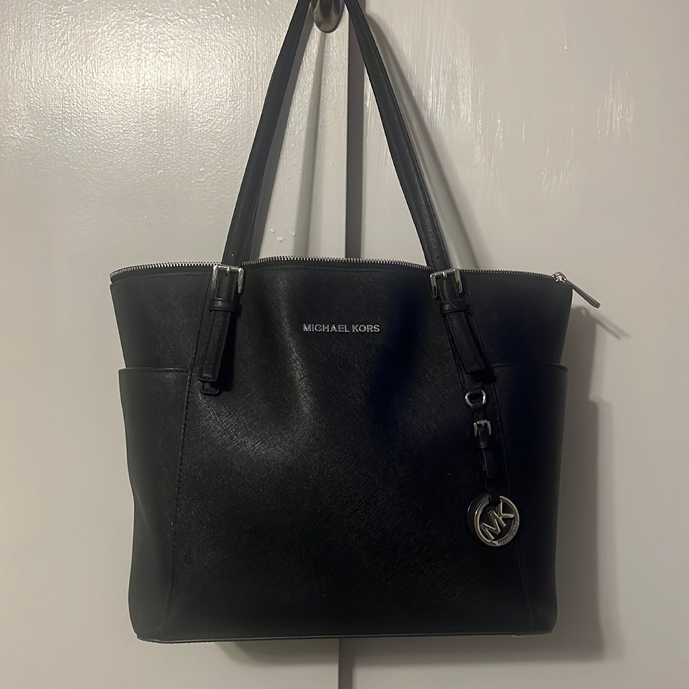 Large Michael Kors computer bag (great condition) black NEW